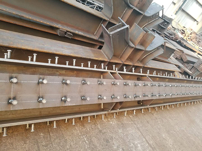 圓柱、箱型柱、十字形柱