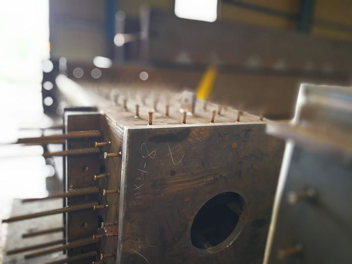 圓柱、箱型柱、十字形柱